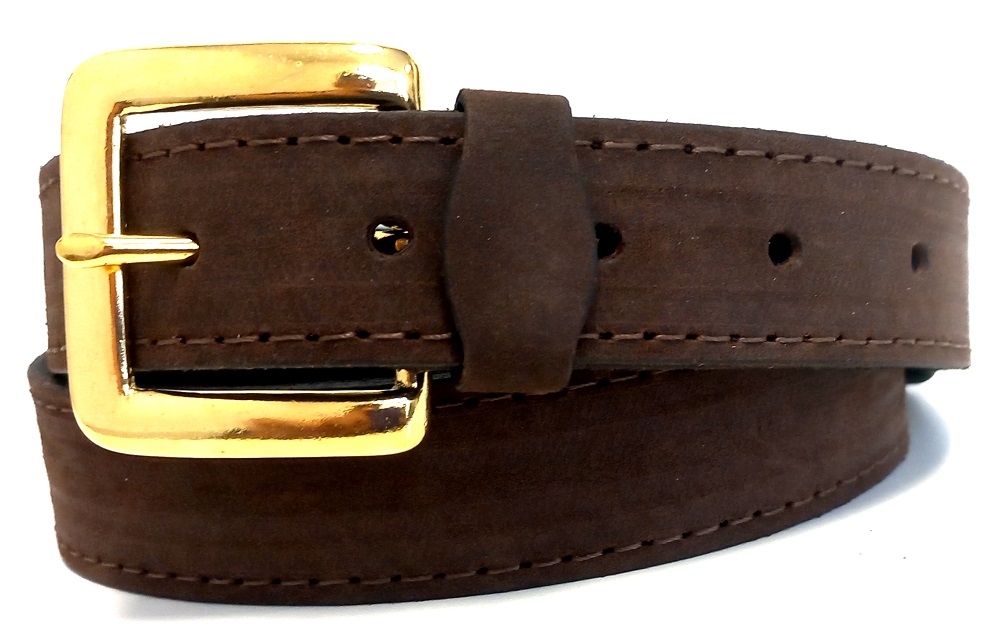 Úzký hnědý opasek se zlatou přezkou