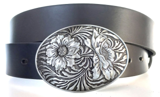 Opasek černý s krásnou přezkou